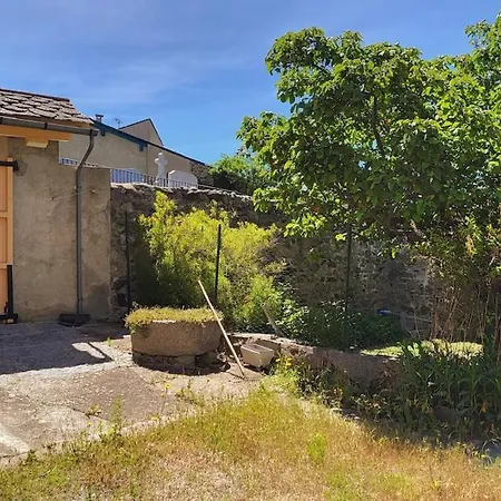 Charmante Maison De Caractere Holiday home *