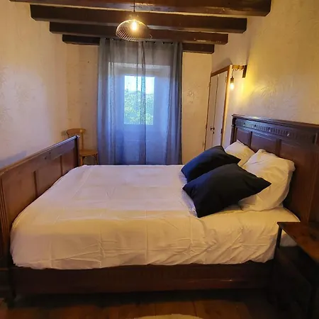 Semesterbostad La Casa Del Jardi - Jardin Clos, Wifi, Authentique Angoustrine
